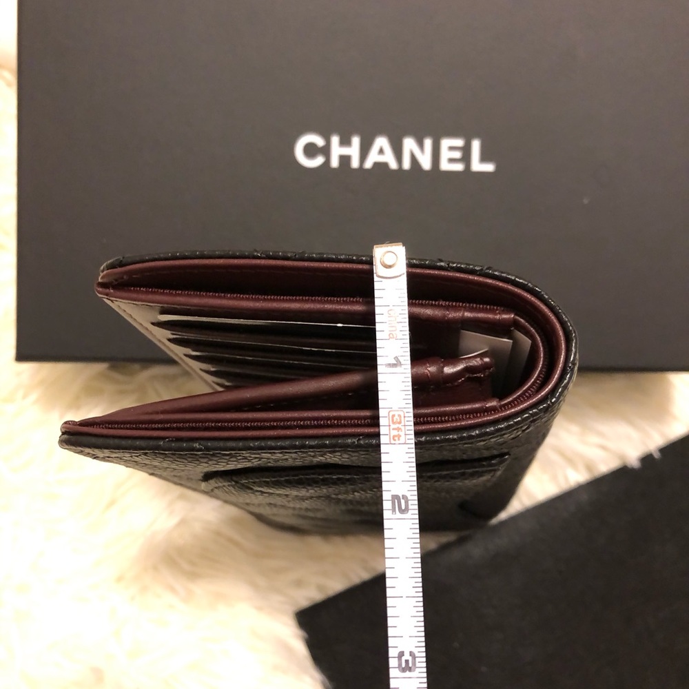 Chanel Wallet (Free Dior lip glow) - Picture 11 of 16